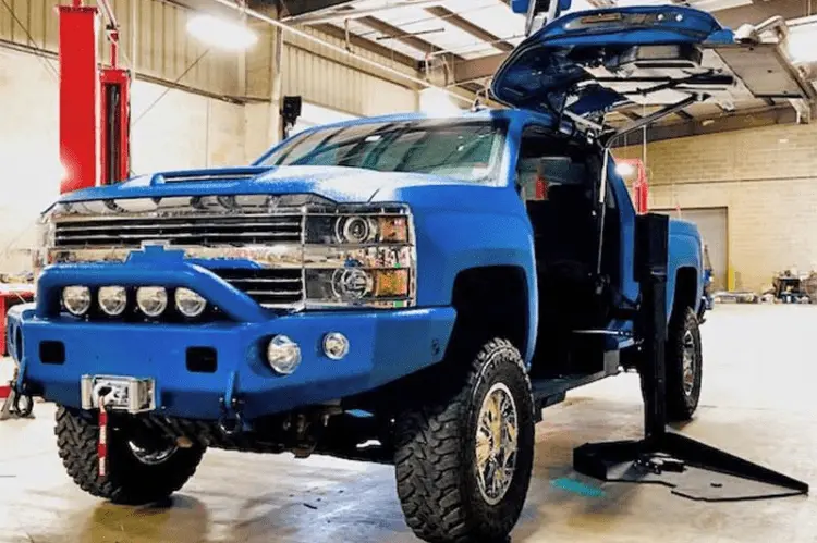 Trailready 10100P Gmc Sierra 2500/3500 1981-1988 Extreme Duty Front Bumper Winch Ready With Pre-Runner Guard 1