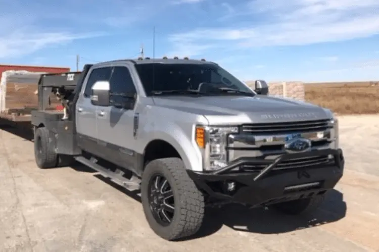 Fab Fours Fs17-V4152-1 Ford F250/F350 Superduty 2017-2022 Vengeance Front Bumper With Pre-Runner Guard 1