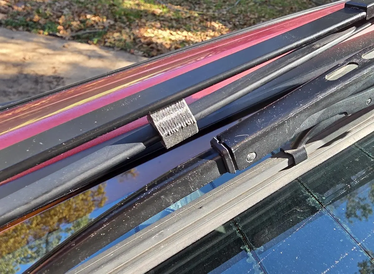Rear Wiper Grommett - Rattle Prevention - 78 To 95 1