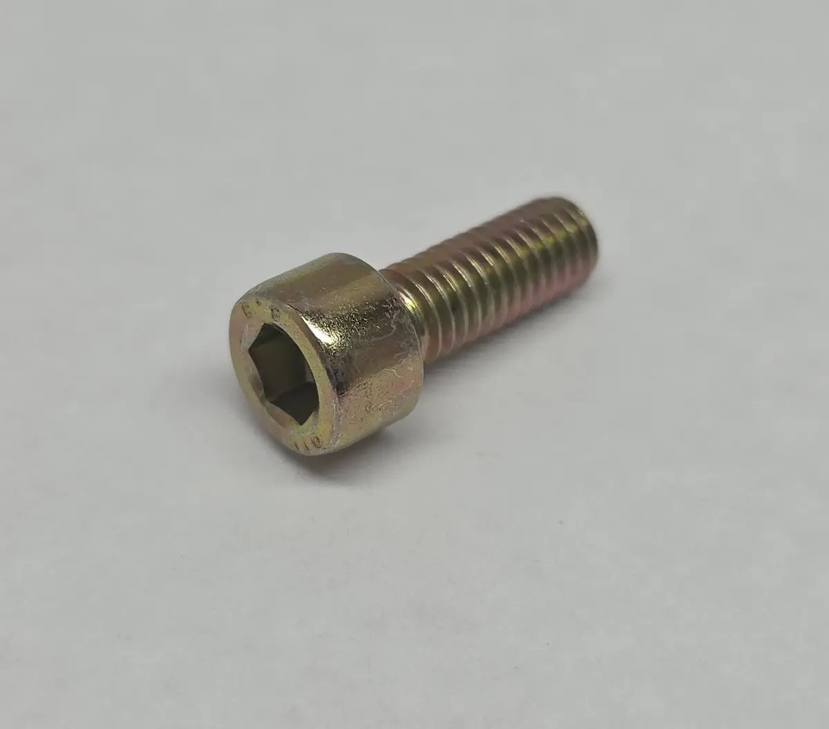 900 067 117 0Ayam - Bolt For Fuel Rail Cover M6 X 16 - Yellow Zinc - 87 To 95 1