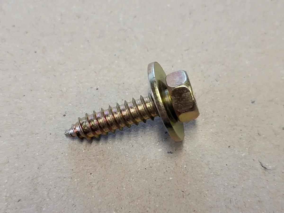 900 187 115 01G - B5.5X18 - Screws For Splash Guards - Aftermarket 1