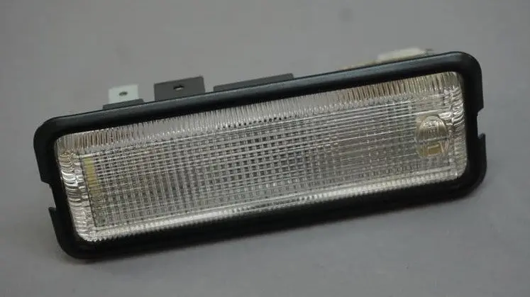 911 632 102 01 70Ah - Interior Light - 78 To 95 - Oem Hella 1