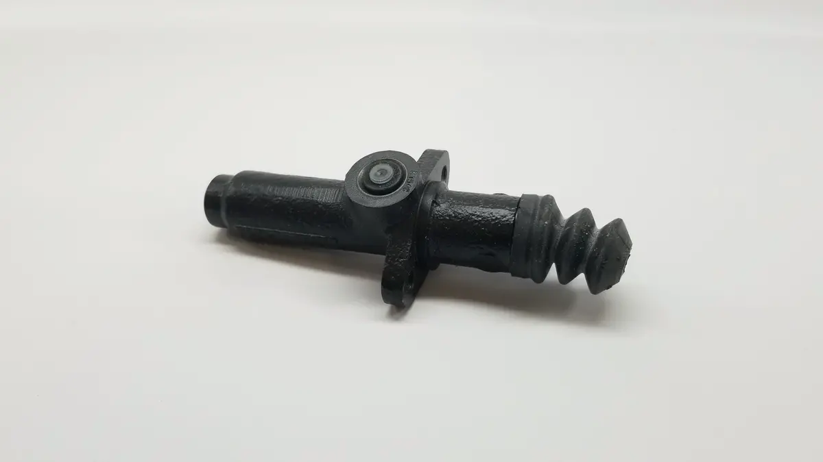 928 423 193 00 - Clutch Master Cylinder 78 To 79 - 9" Booster 1