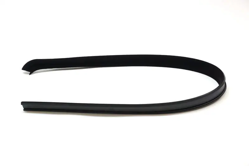 928 537 322 04 - Lower Outer Window Seal - Right 1