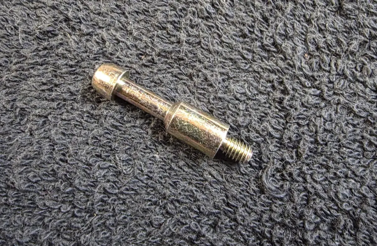 928 612 883 00 - Retainer Pin/Screw For Ignition Switch Cover - 90 To 95 1