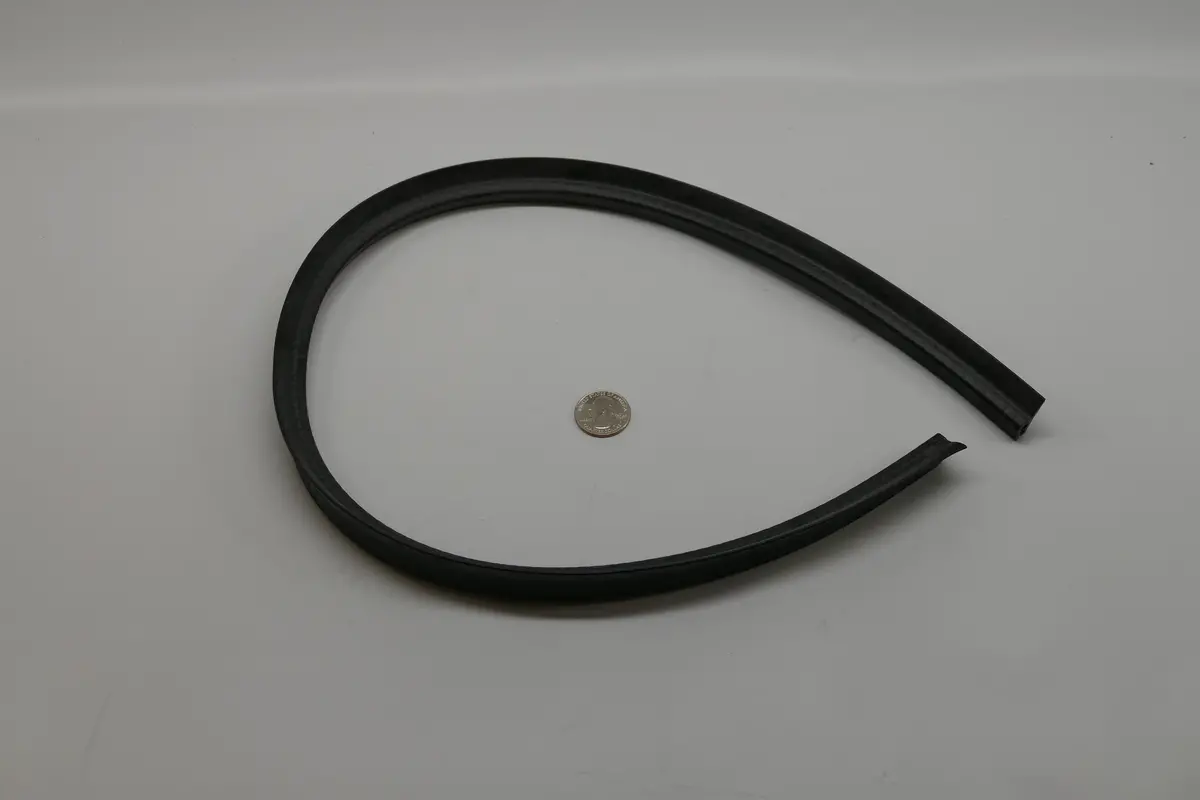 928 106 271 03 - Sealing Strip For Radiator Upper Shroud - 78 To 95 1