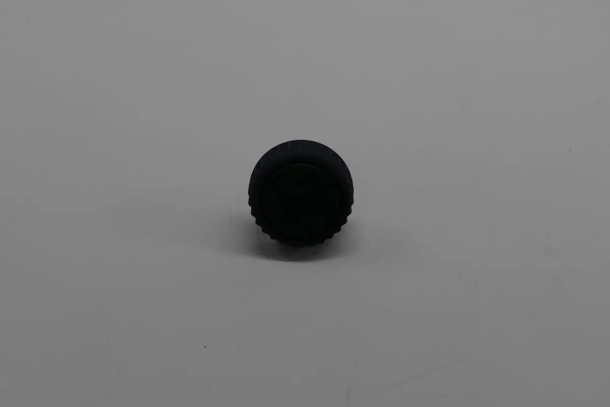 928 551 221 02 - Tool Tray Locking Knob 1