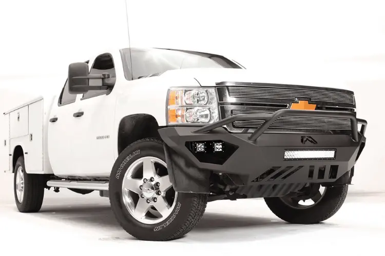 Fab Fours Ch11-V2752-1 Chevy Silverado 2500/3500 2011-2014 Vengeance Front Bumper With Pre-Runner Guard With Sensor 2