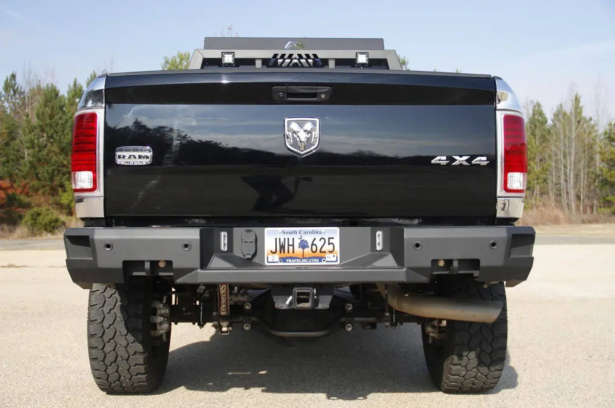 Fab Fours Premium Sensor Rear Bumper 2010-2018 Dodge Ram 4500/5500 Dr09-W2952-1 1