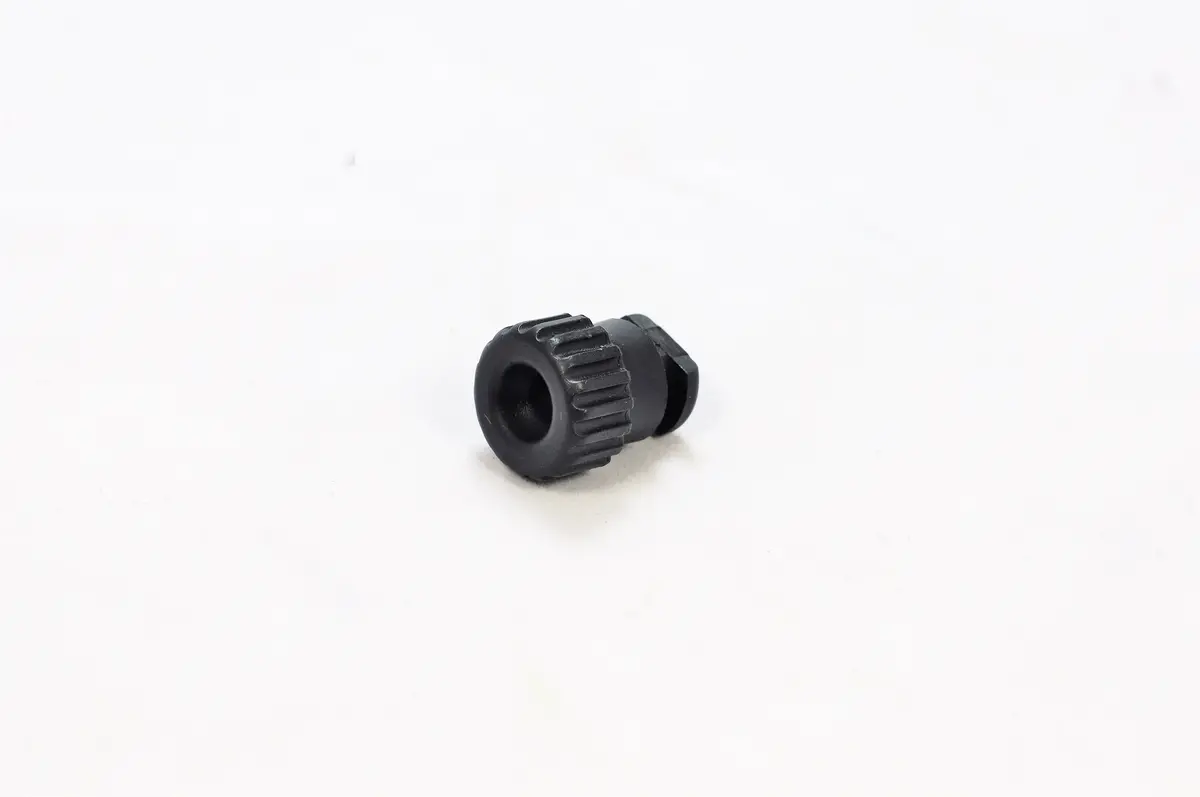 928 555 775 02 70B - End Piece - Luggage Cover 1
