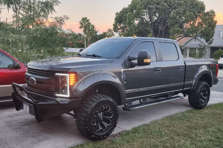 Fab Fours Fs17-S4162-1 Ford F450/F550 Superduty 2017-2022 Black Steel Front Bumper With Pre-Runner Guard 2