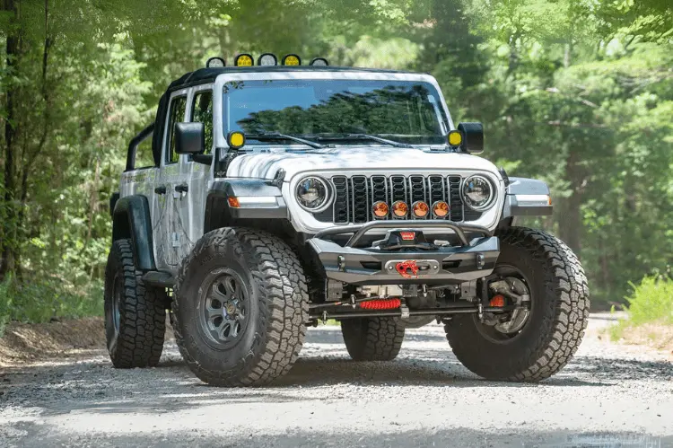 Fab Fours Winch Mount Ghost Stubby Front Bumper Jl24-B5152-1 2020-2025 Jeep Gladiator Jt 1