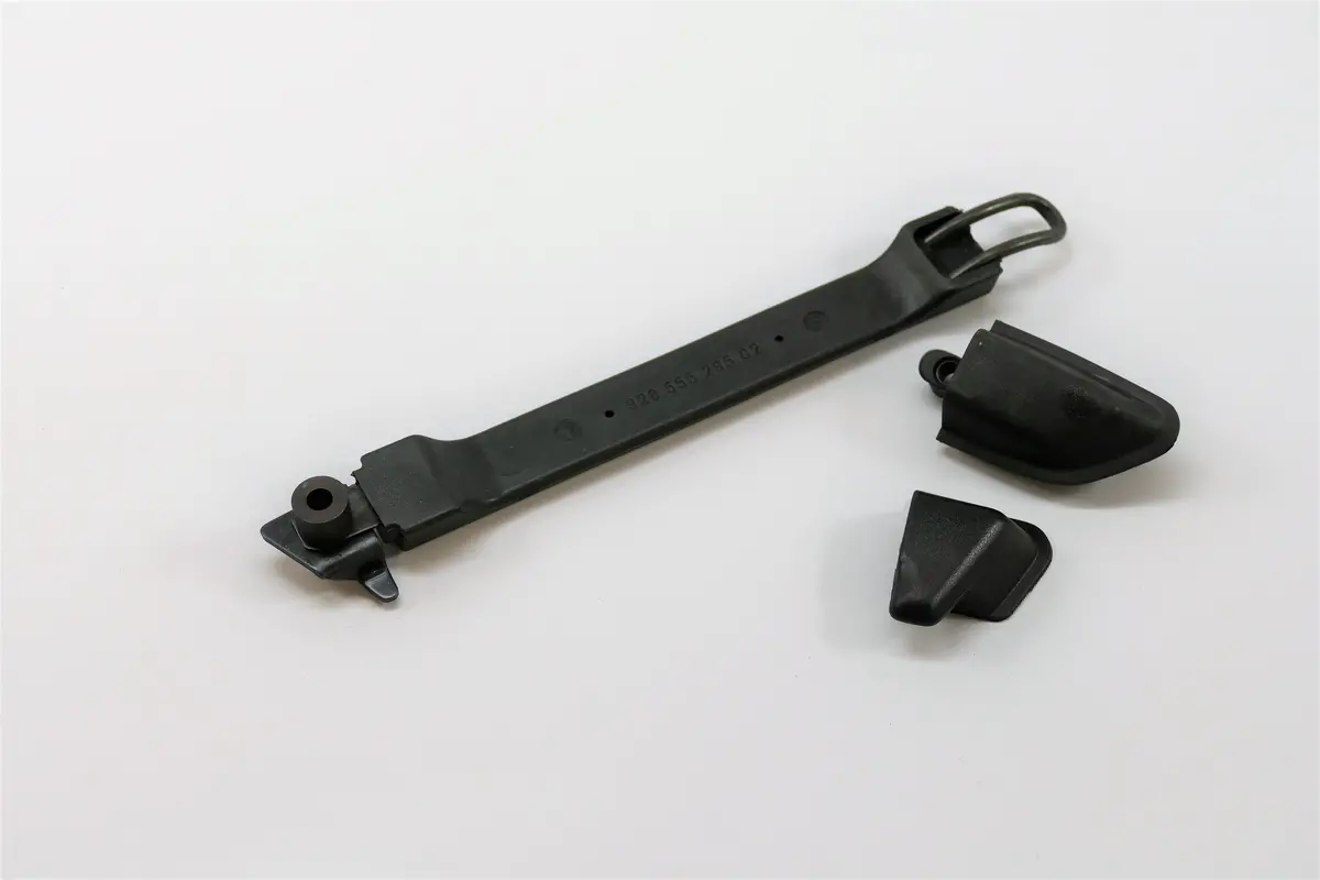 928 555 203 02 - Grab Handle - Left - 78 To 81 1