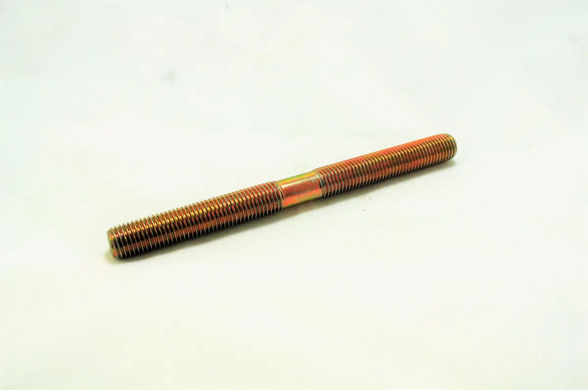 928 101 186 04 - Head Stud Short - 78 To 86 - Back Order 1