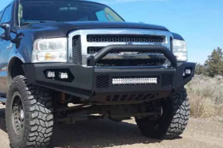Trailready 31005 Ford F250/F350 Superduty 1999-2004 Light Line Front Bumper With Pre-Runner Guard 1