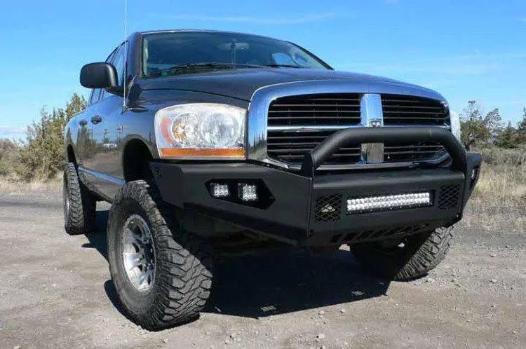 Trailready 34004 Dodge Ram 2500/3500 2006-2009 Light Line Front Bumper With Pre-Runner Guard 1