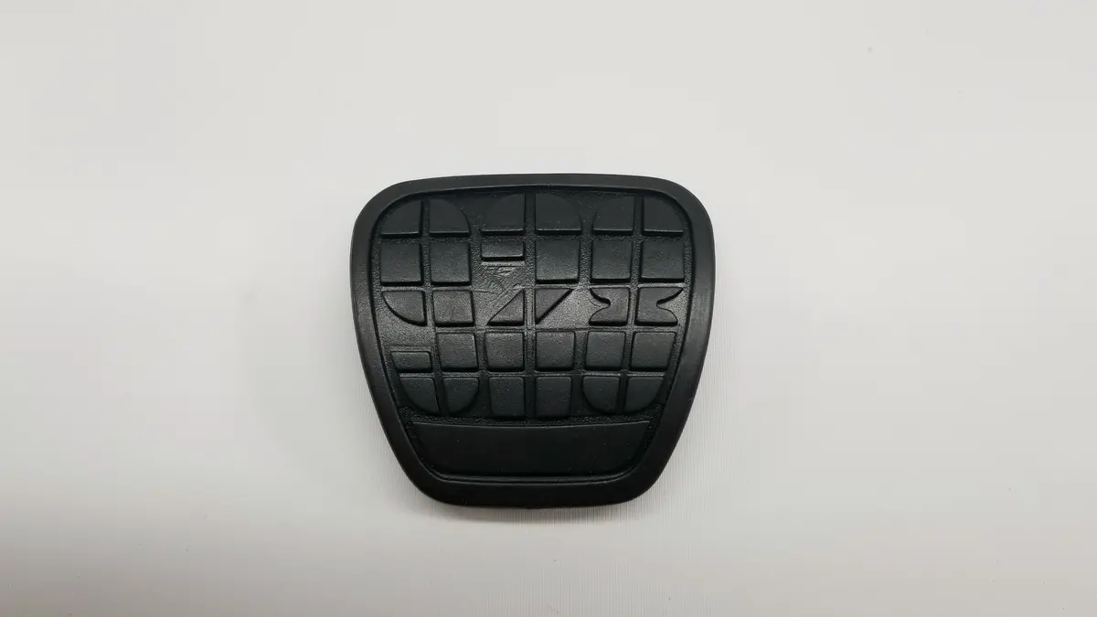 928 423 210 03 - Pedal Rubber Pads - Manual Brake And Clutch - 78 To 95 1
