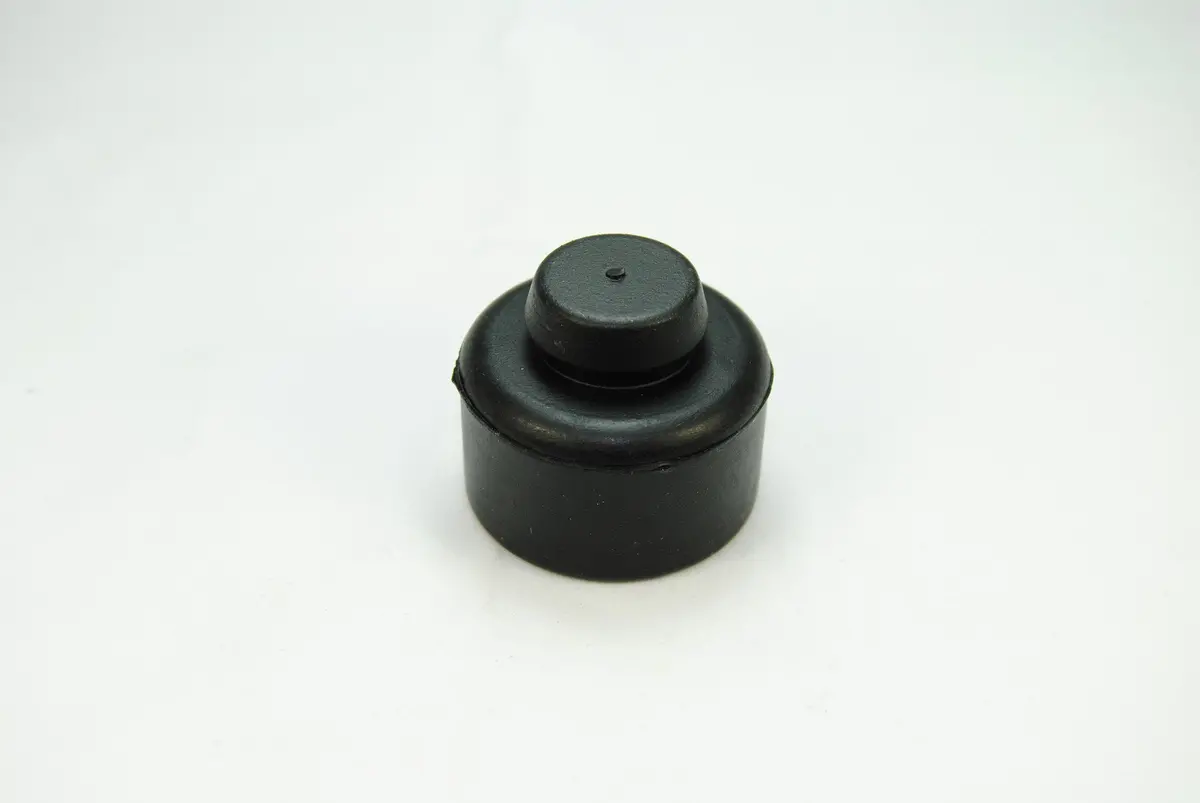 928 106 177 04 - Radiator Rubber Mount 1