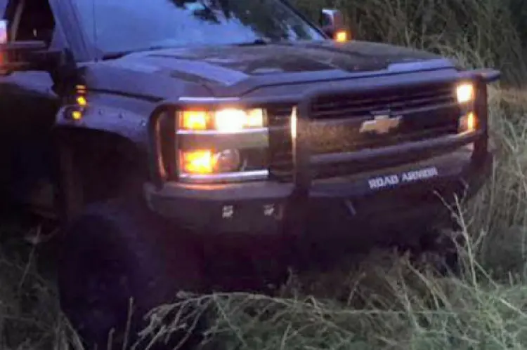 Road Armor Stealth 315R5b 2015-2019 Chevy Silverado 2500/3500 Front Winch Ready Bumper Lonestar Guard, Black Finish And Square Fog Light Hole 1
