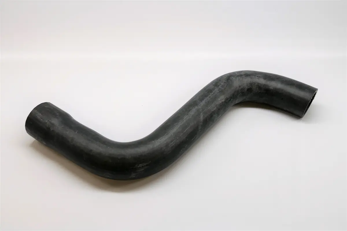 928 106 238 08 - Upper Radiator Hose 85 To 95 - Aftermarket 1