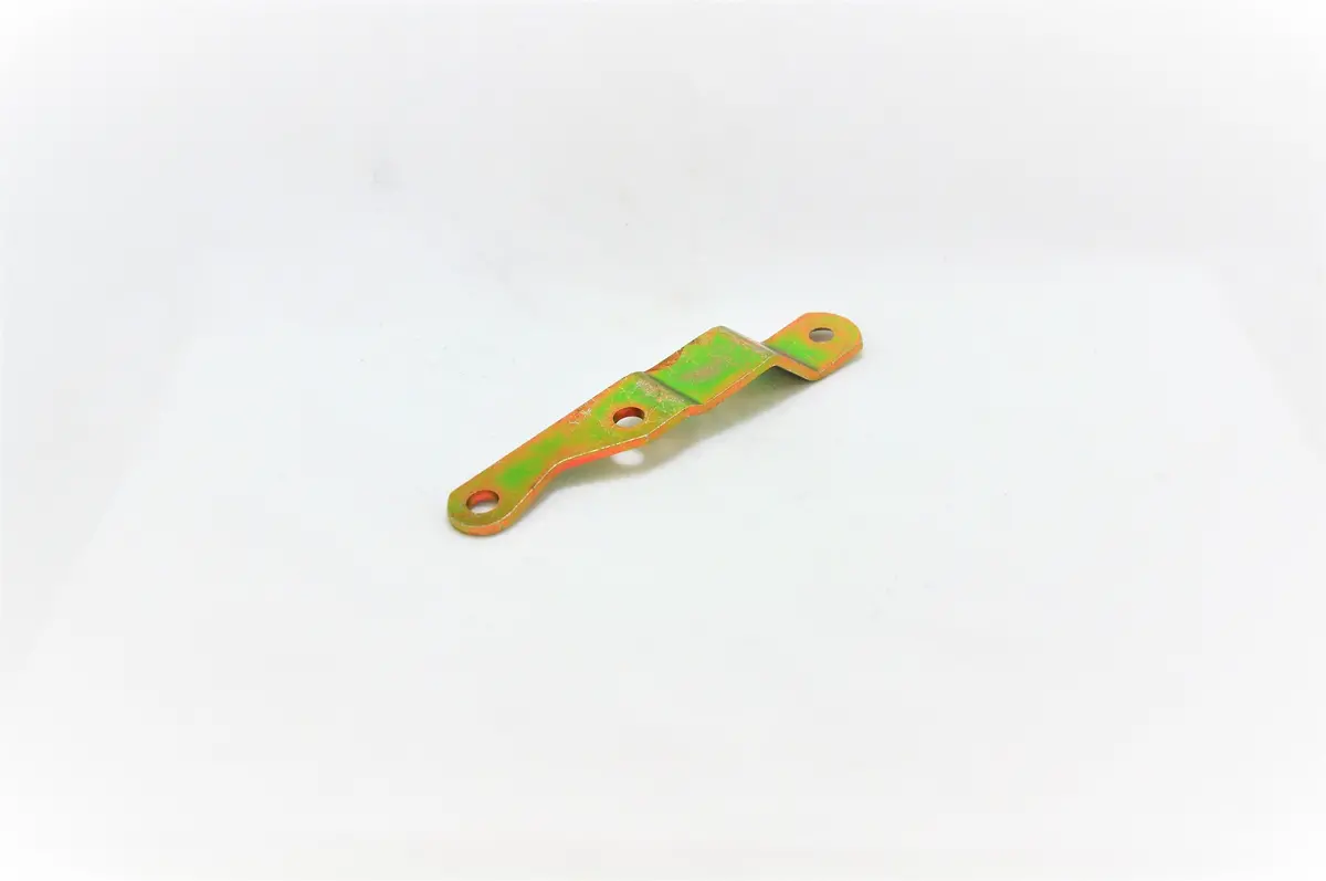 928 105 564 00 - Water Pump Support Bracket 1