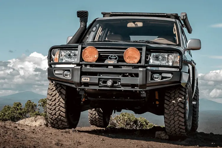 Arb 3413190B Toyota Land Cruiser 2003-2007 Deluxe Front Bumper Winch Ready With Grille Guard, Black Powder Coat Finish 1