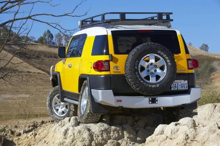 Arb 5620010B Toyota Fj Cruiser 2007-2014 Rear Bumper Black Powder Coat Finish 2
