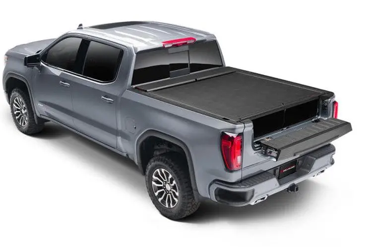 Roll-N-Lock M-Series Retractable 2020-2022 Chevy Silverado 2500/3500 8' 2" Tonneau Cover Lg225m 2