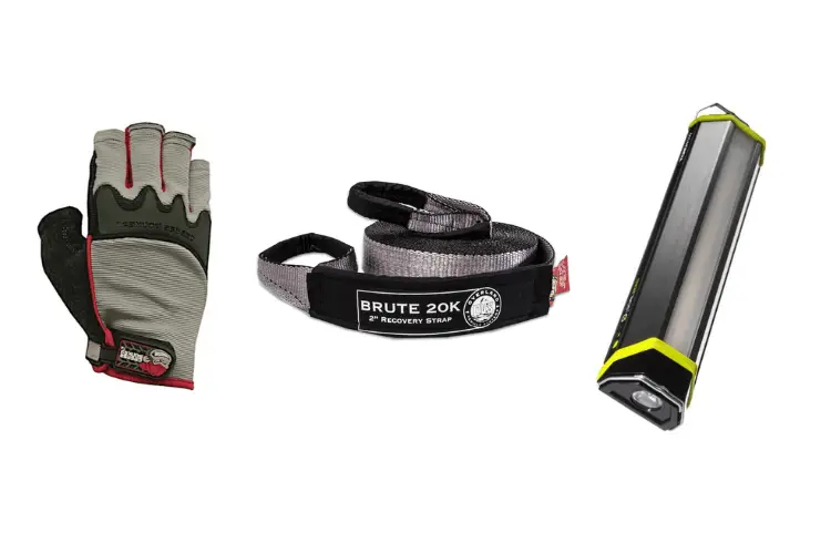 Winter Recovery Kit – Gloves, Tow Strap, And Flashlight For Vehicle Recovery 1